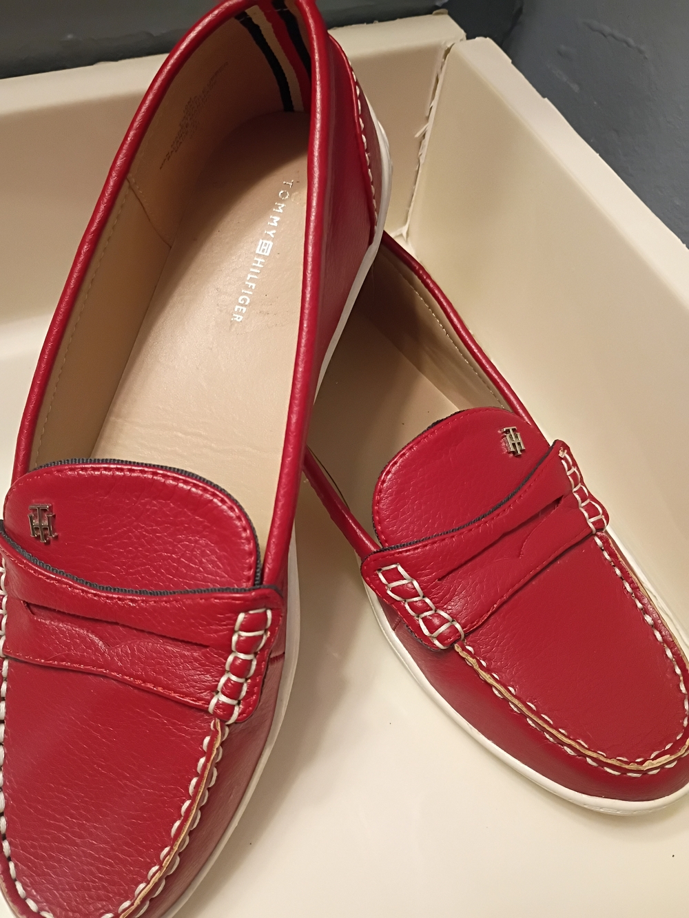 Tommy Hilfiger Red Leather Penny Loafers for Women